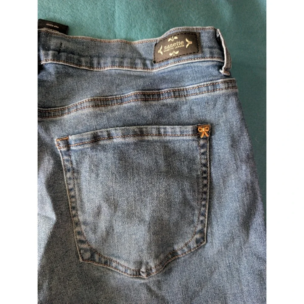 Nanette Lepore Belle Crop Jeans High Rise Wide Leg Women 8 Med Blue Distressed